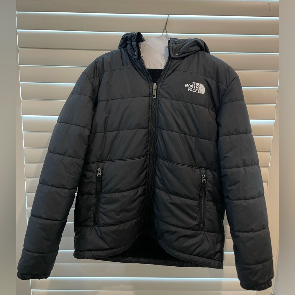 The North Face Reversible Mount Chimbo Full Zip Hooded Jacket - Boys'. Size XL